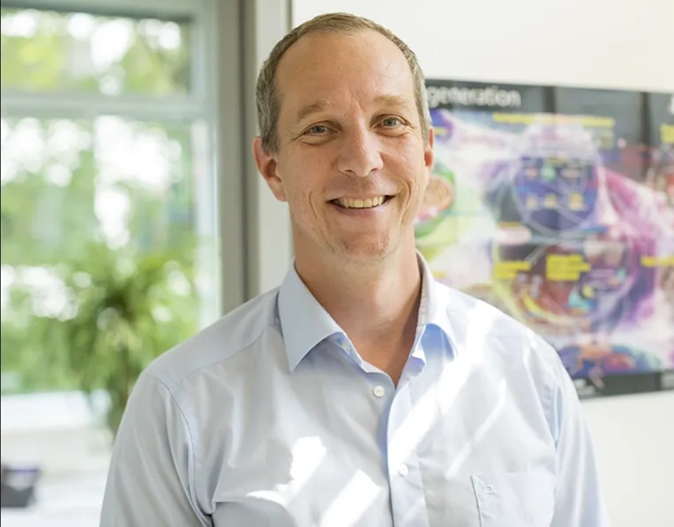 Stefan Bonn